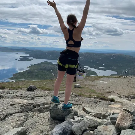 Daire Family-friendly Near Trails!