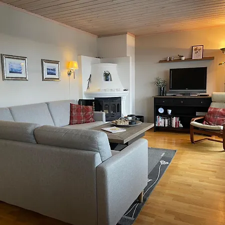 Daire Family-friendly Near Trails!